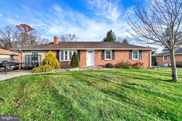 $274,900 | 1767 Oakley Drive, Dover, PA 17315