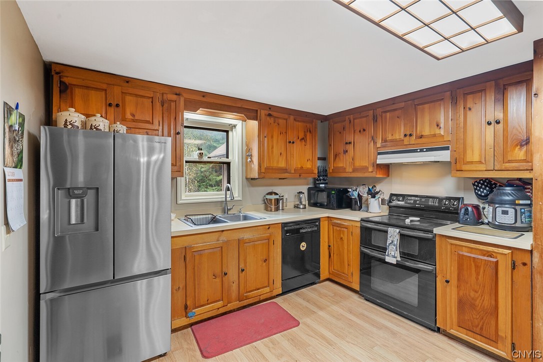 8481 Halstead Road Vienna, NY 13308 - Photo 10 of 36