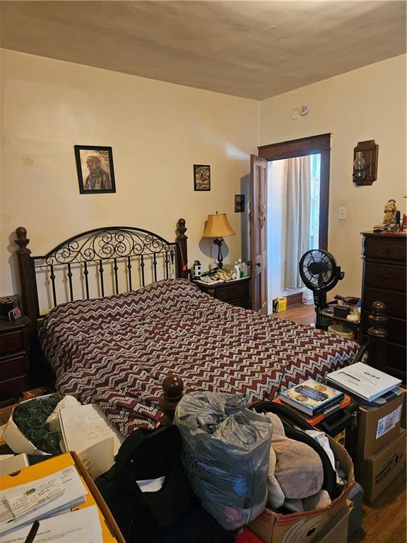 113 Hillside Way New Castle, PA 16101 - Photo 17 of 18 a bedroom with furniture and a window