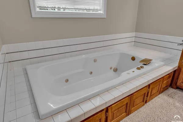 $659,900 | 1128 Dubs Court, Lawrence, KS 66049