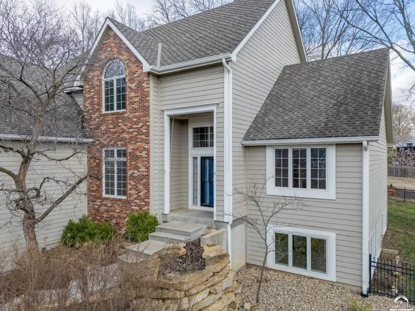 $659,900 | 1128 Dubs Court, Lawrence, KS 66049