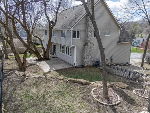 $659,900 | 1128 Dubs Court, Lawrence, KS 66049