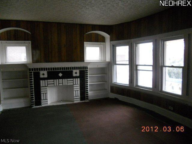899 Eddy Road Cleveland, OH 44108 - Photo 3 of 8