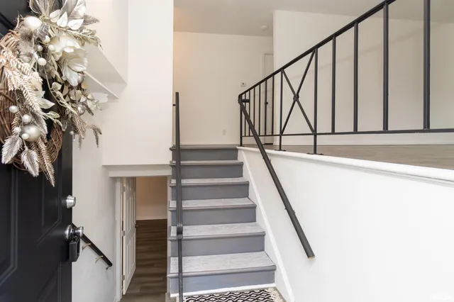 $189,900 | 120 Douglas Road, Marquette Heights, IL 61554