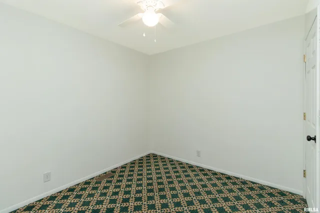 $189,900 | 120 Douglas Road, Marquette Heights, IL 61554