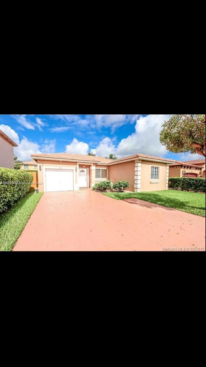 9558 Southwest 162nd Path Miami, FL 33196 - Photo 2 of 10 Gallery Image 2