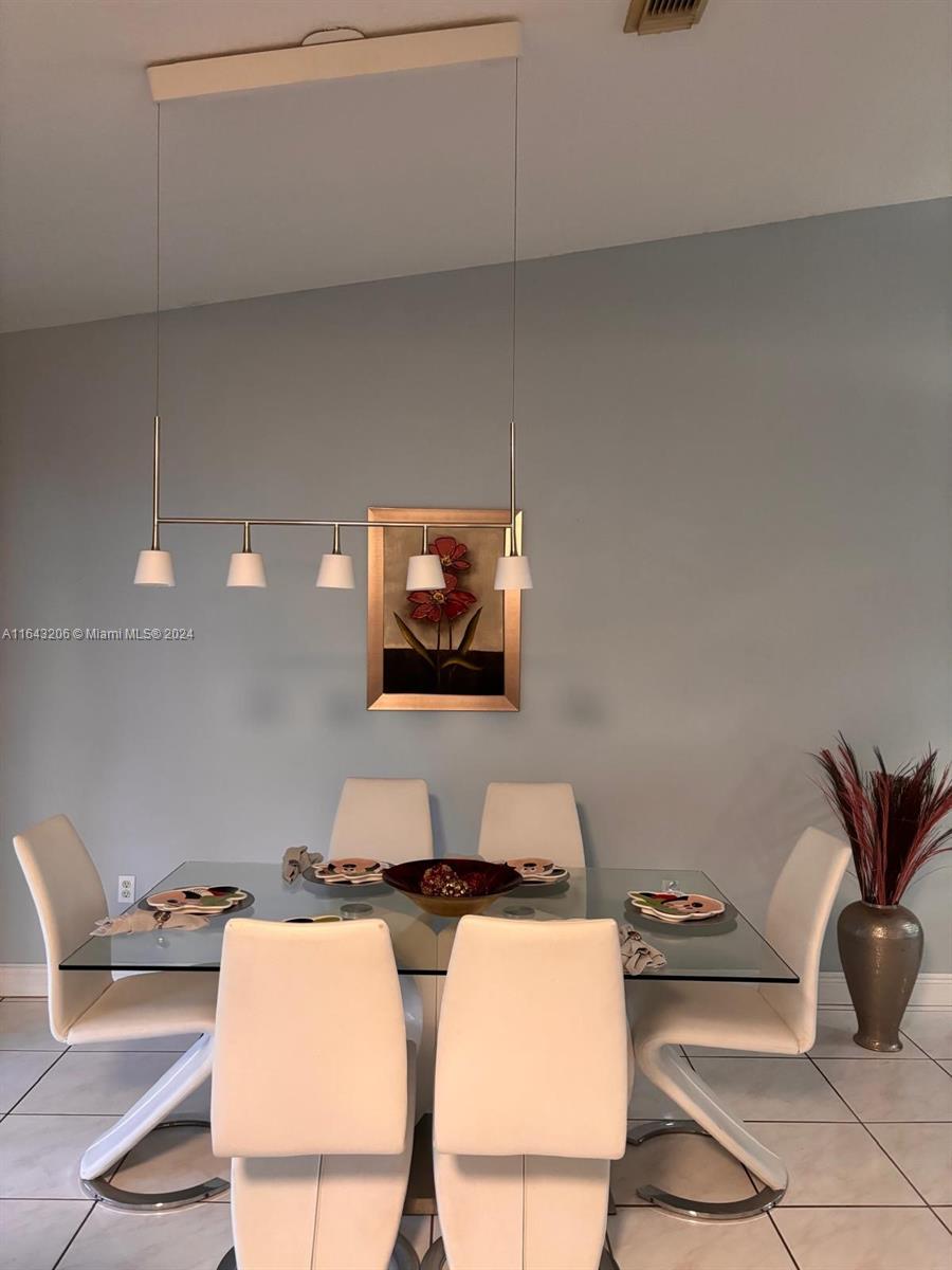 9558 Southwest 162nd Path Miami, FL 33196 - Photo 6 of 10 Gallery Image 6