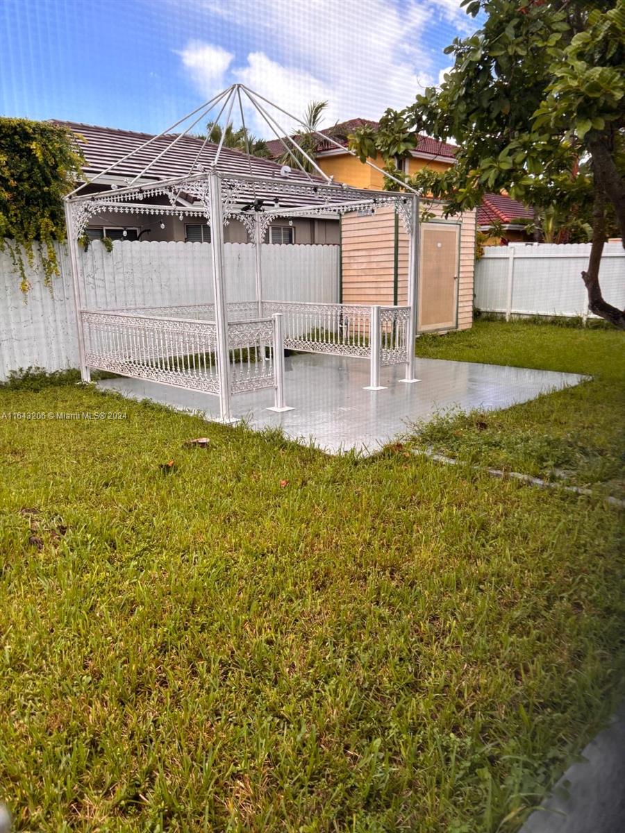 9558 Southwest 162nd Path Miami, FL 33196 - Photo 10 of 10 Gallery Image 10