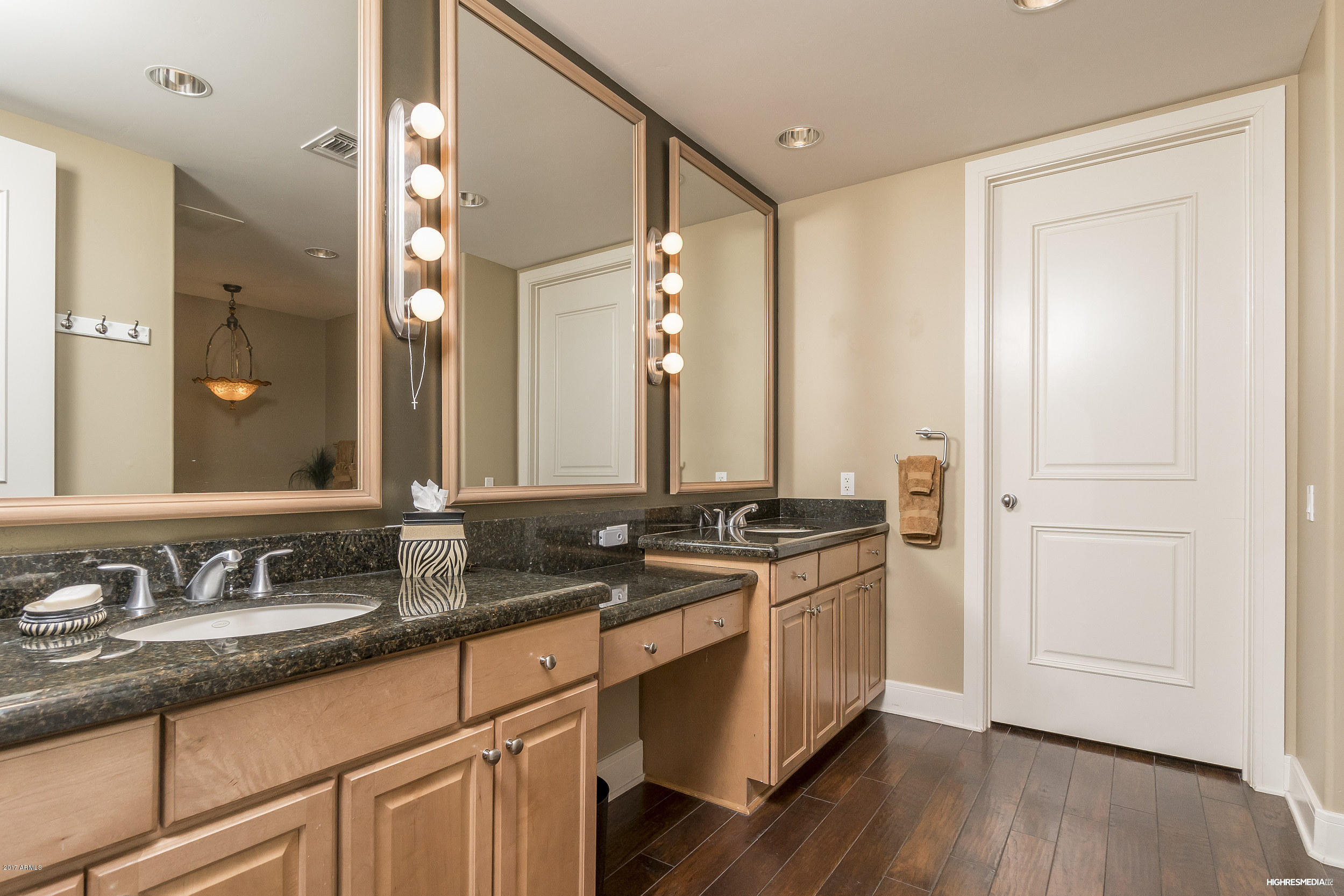 2211 East Camelback Road, Unit 404 Phoenix, AZ 85016 - Photo 15 of 27 HRM4549_web