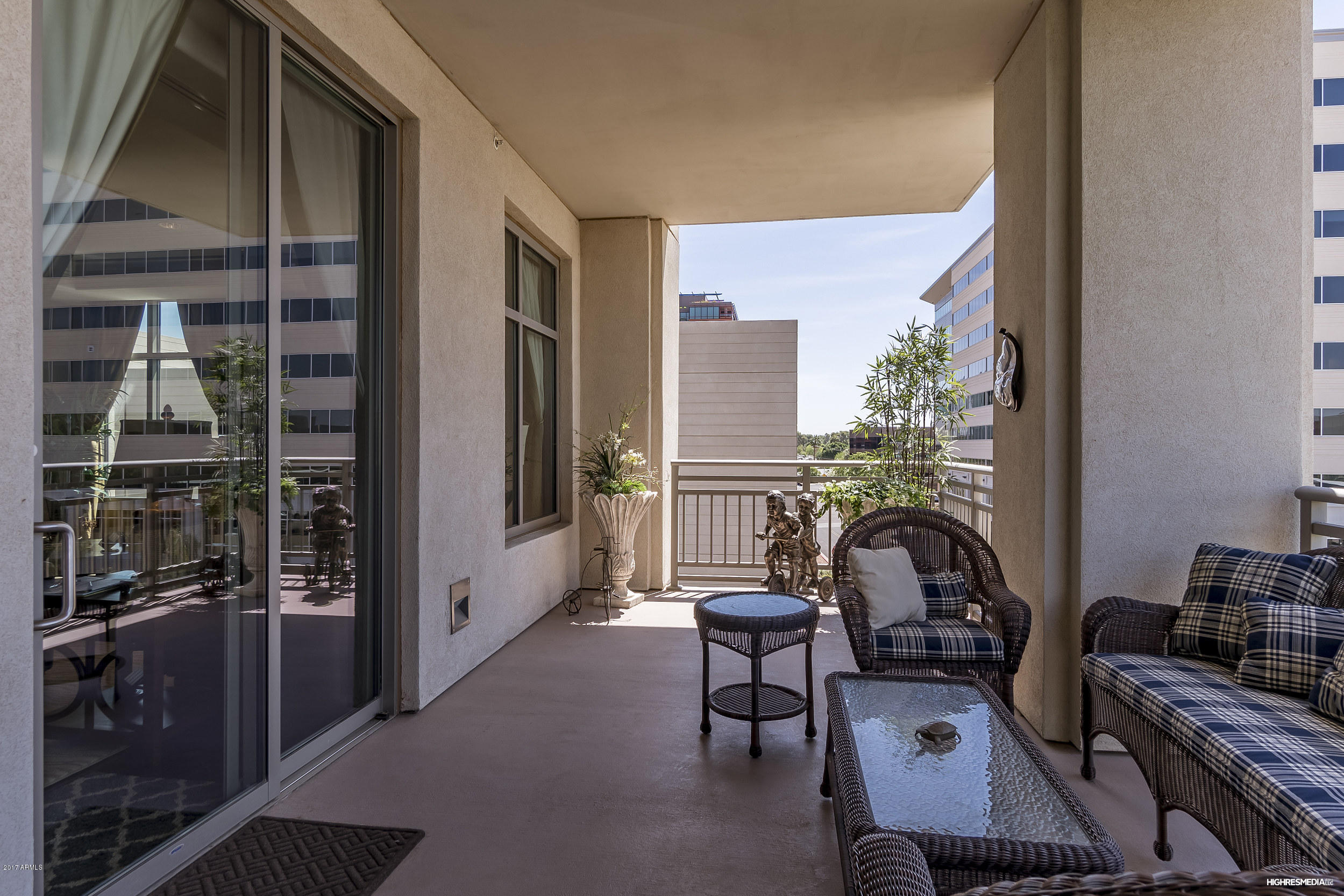 2211 East Camelback Road, Unit 404 Phoenix, AZ 85016 - Photo 18 of 27 HRM4567_web