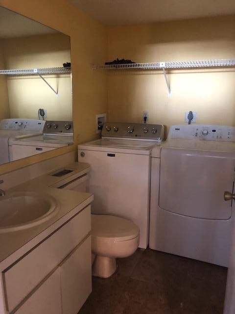 8063 Severn Drive, Unit C Boca Raton, FL 33433 - Photo 4 of 14 Powder Room