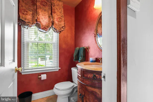 $899,900 | 127 Cloverly Lane, West Chester, PA 19380
