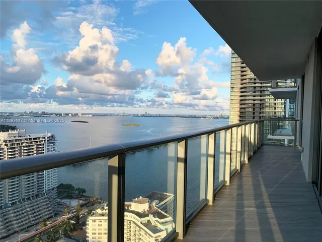 $700,000 | 501 Northeast 31st Street, Unit 3410, Miami, FL 33137