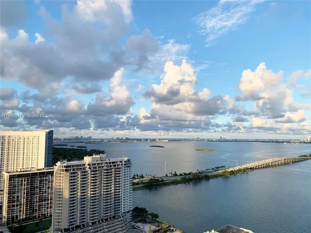 $700,000 | 501 Northeast 31st Street, Unit 3410, Miami, FL 33137