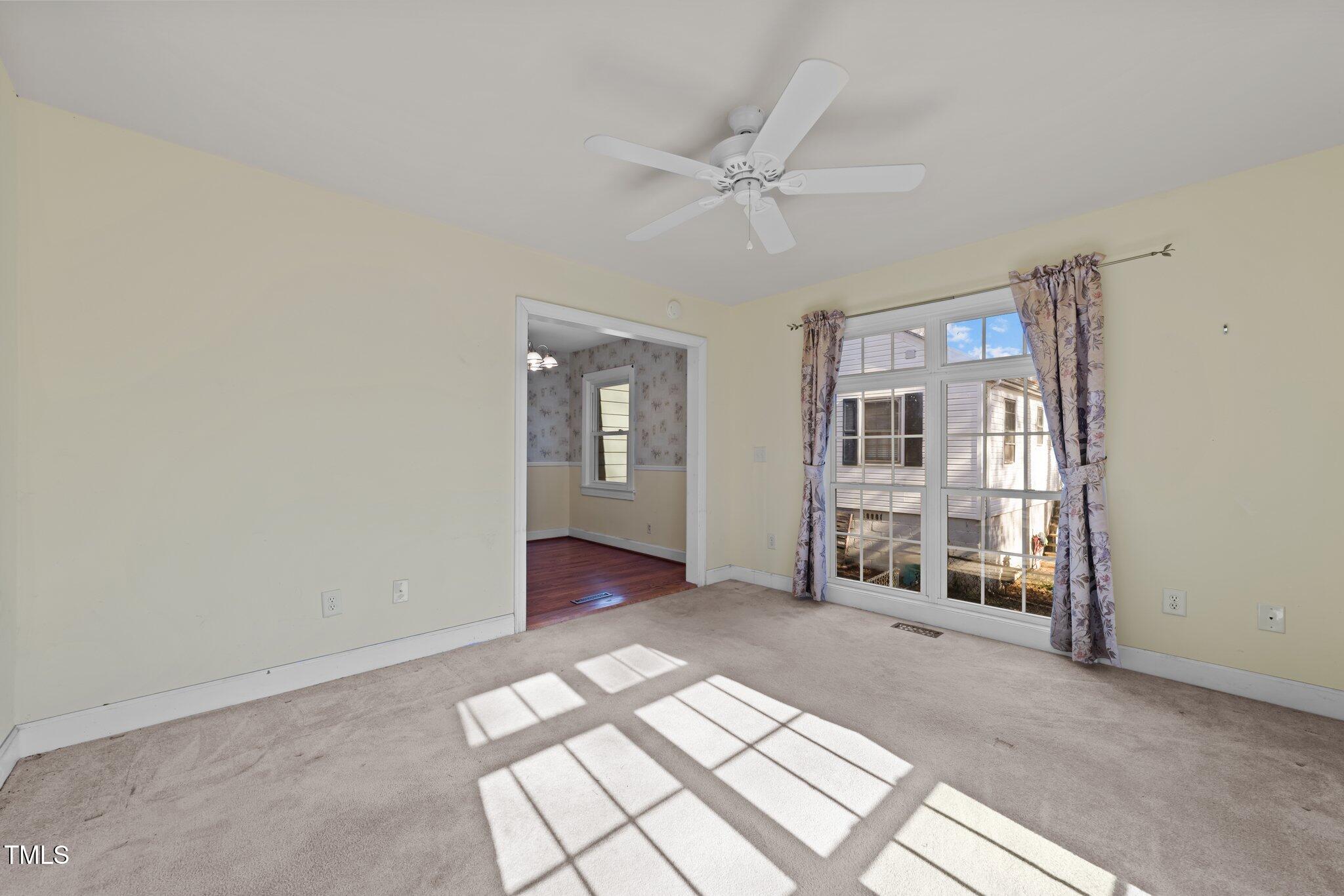 2719 Gordon Street Raleigh, NC 27608 - Photo 14 of 38 Family Room