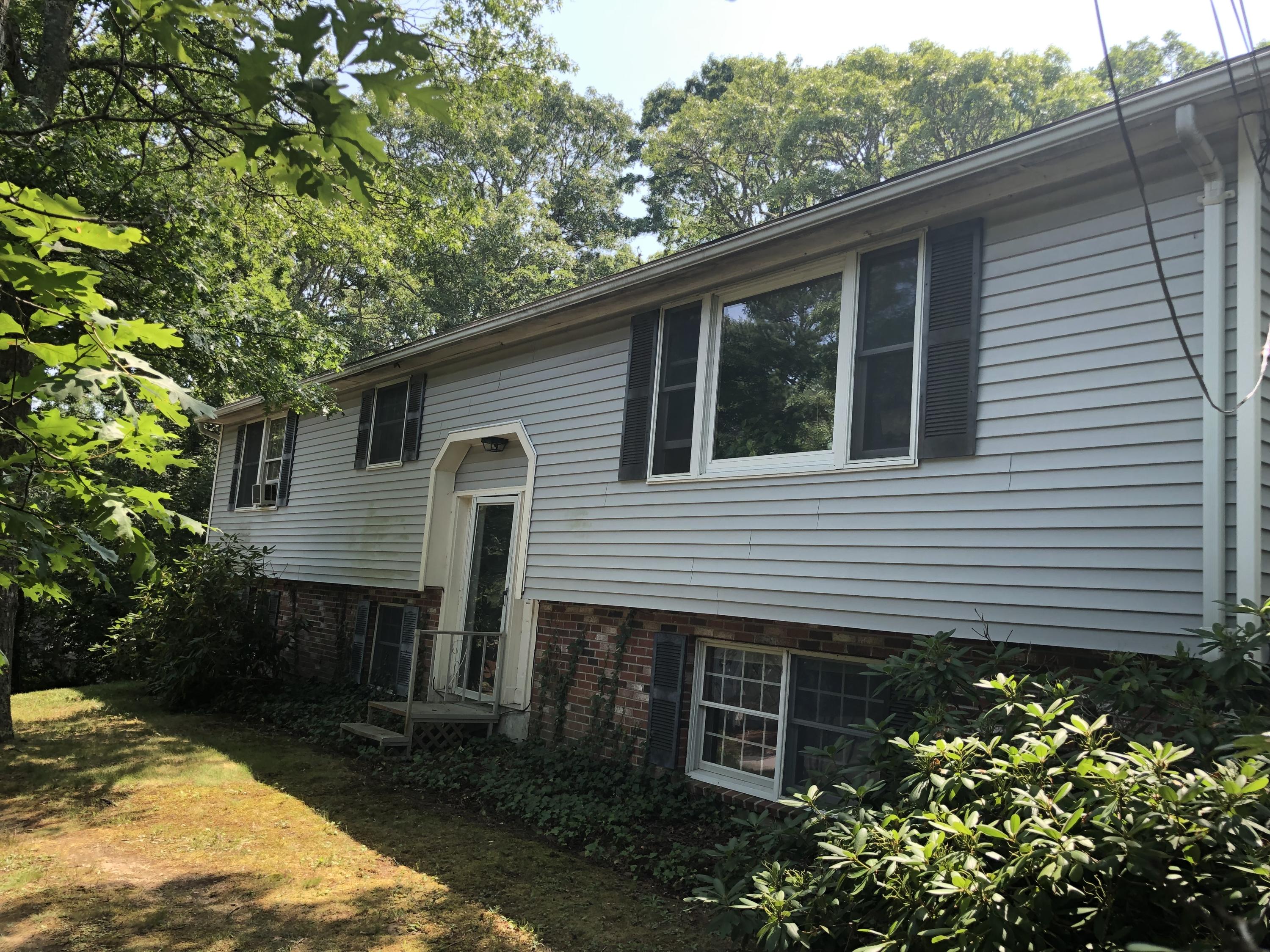 41 Valley Road Mashpee, MA 02649 - Photo 3 of 27 IMG_0646