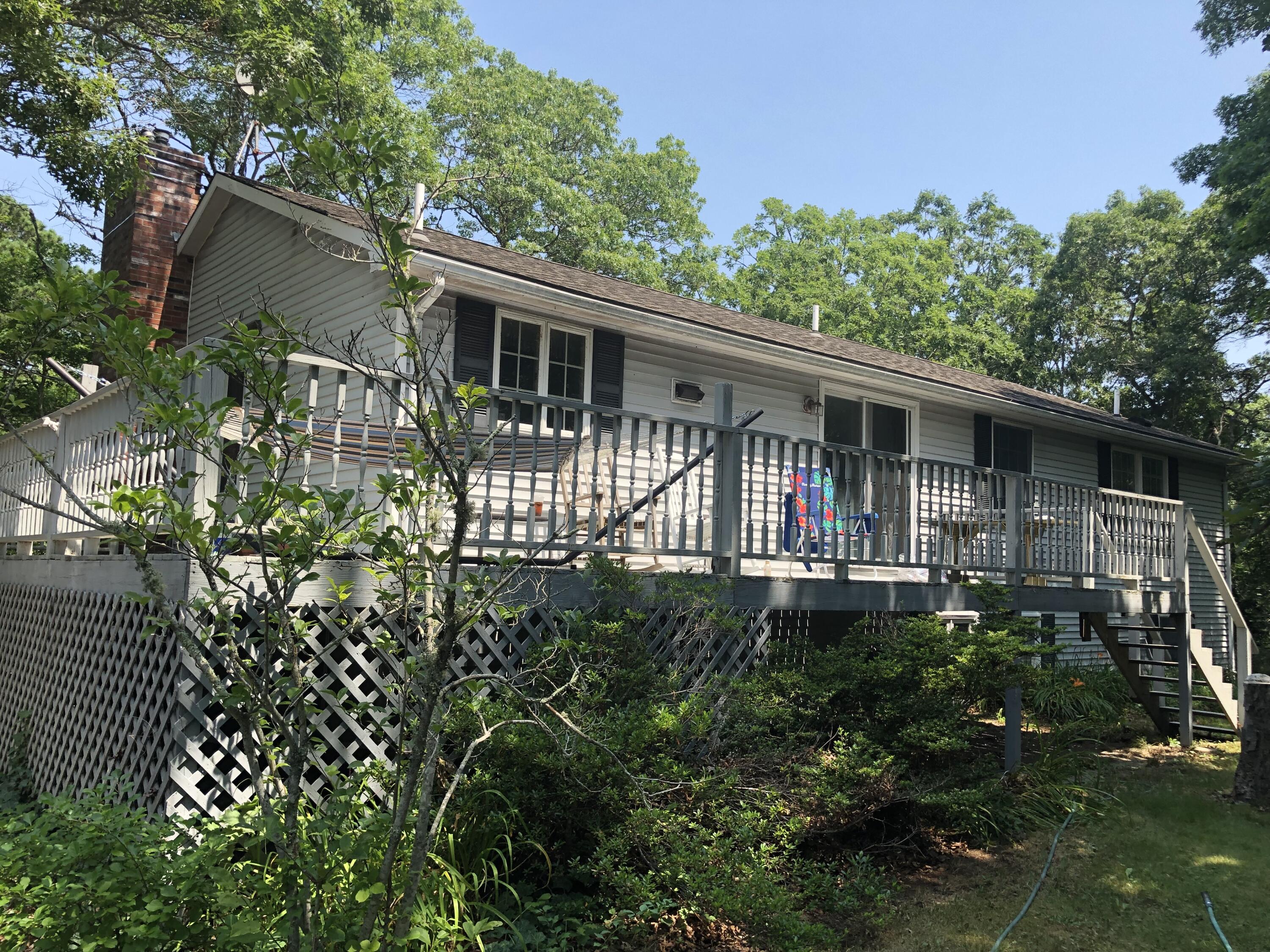 41 Valley Road Mashpee, MA 02649 - Photo 4 of 27 IMG_0644