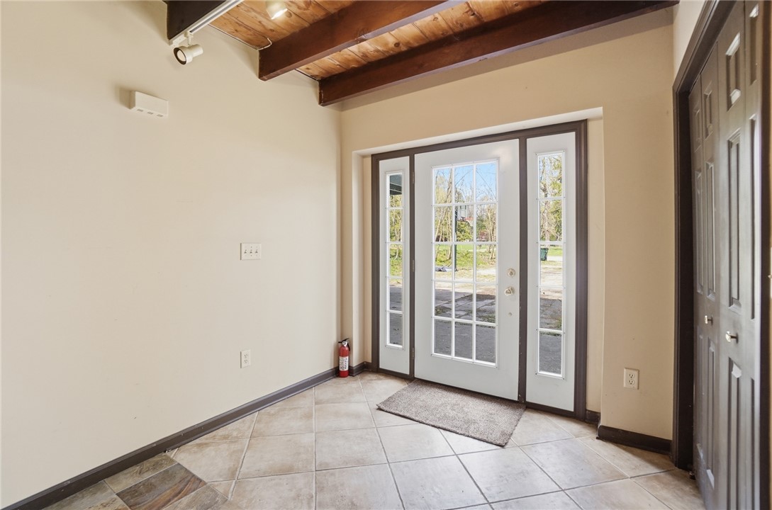 1424 Glen View Road Yellow Springs, OH 45387 - Photo 4 of 65