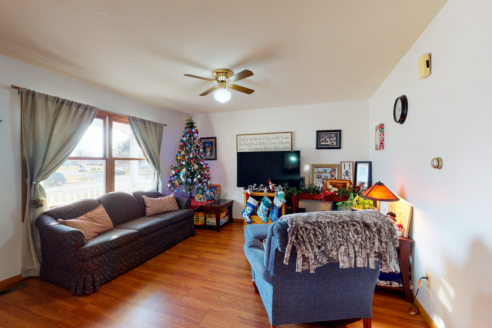 1437 Moluf Street DeKalb, IL 60115 - Photo 5 of 21