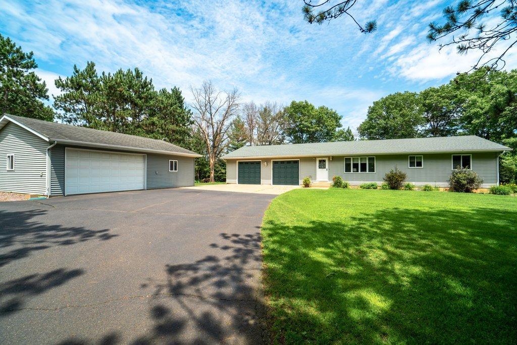 4437 Old Wells Road Eau Claire, WI 54703 - Photo 2 of 65