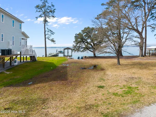 $490,000 | 755 Breezy Shore Road, Bath, NC 27808