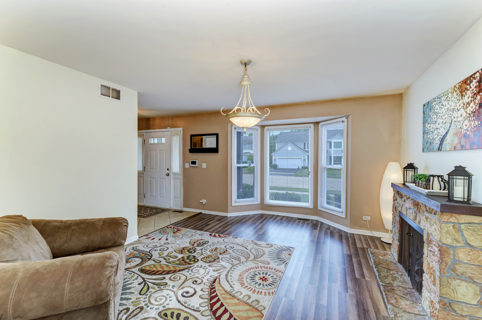 1815 Olde Mill Road Plainfield, IL 60586 - Photo 5 of 29