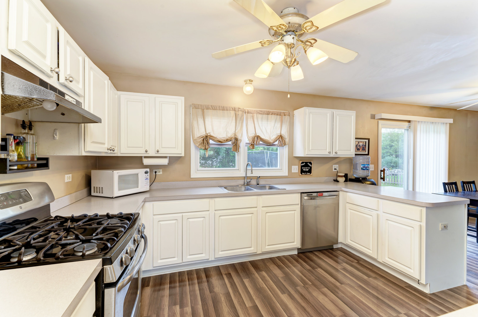1815 Olde Mill Road Plainfield, IL 60586 - Photo 6 of 29