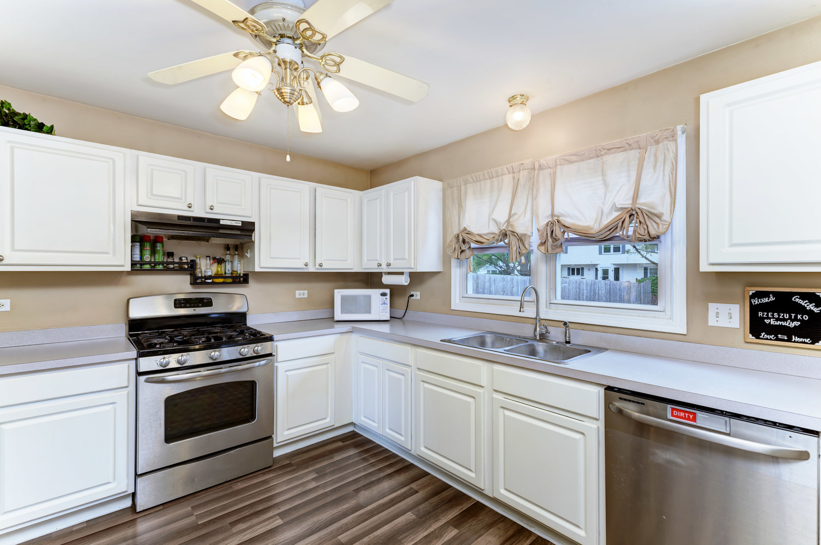 1815 Olde Mill Road Plainfield, IL 60586 - Photo 8 of 29