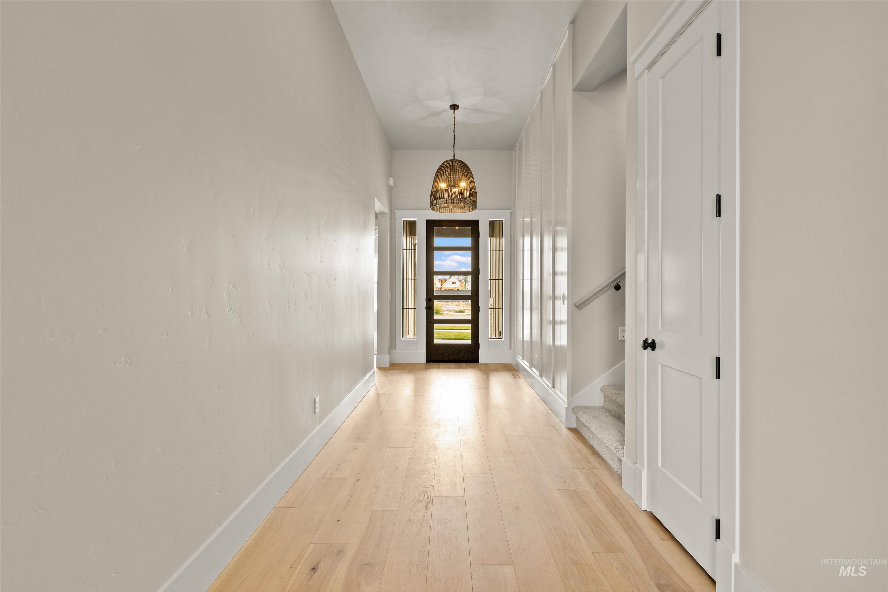 6891 South Utmost Way Meridian, ID 83642 - Photo 2 of 46