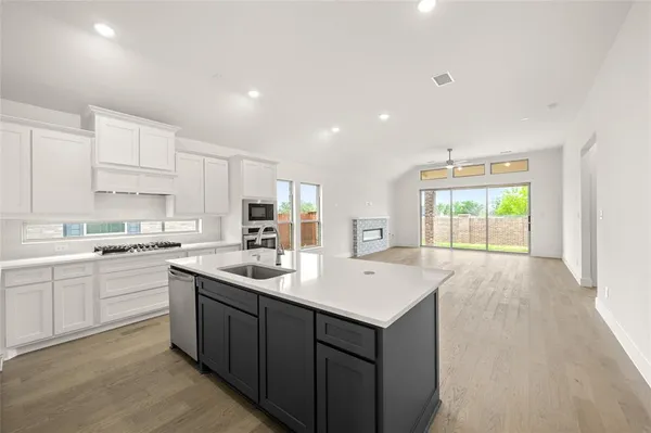 $470,765 | 3742 Ironwood Street, Midlothian, TX 76065