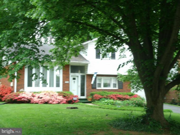 5908 Greentree Road Bethesda, MD 20817 - Photo 1 of 19 Exterior (Front)