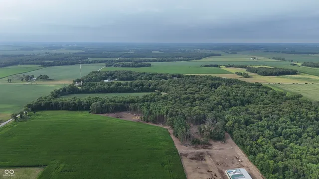 $425,000 | 60 East, Monon, IN 47959