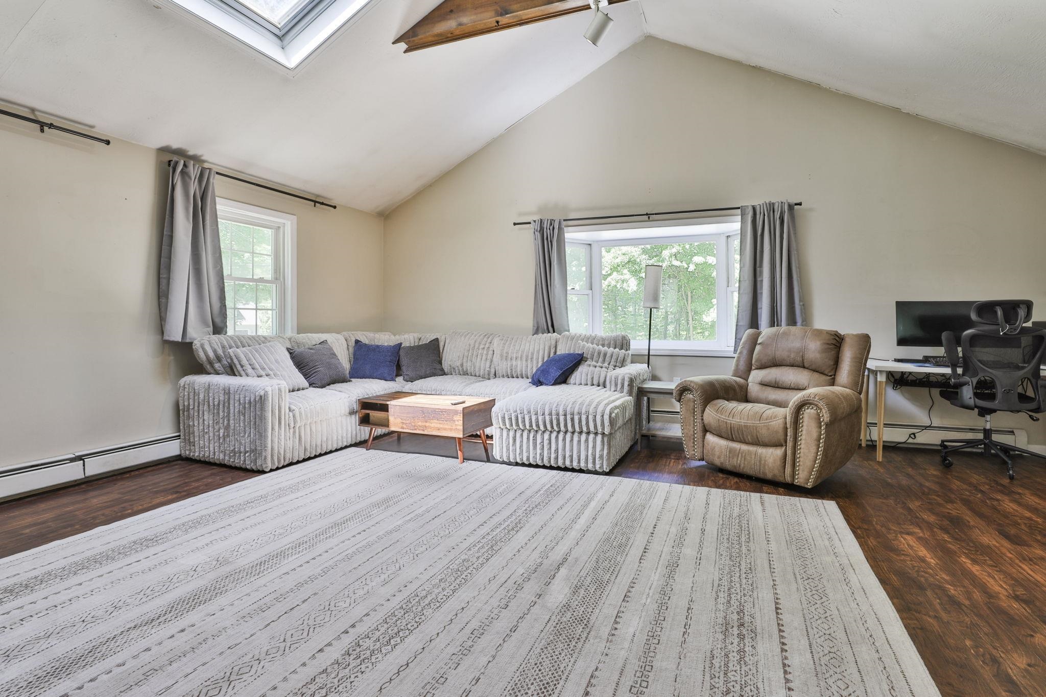 198 Wash Pond Road Hampstead, NH 03841 - Photo 20 of 31