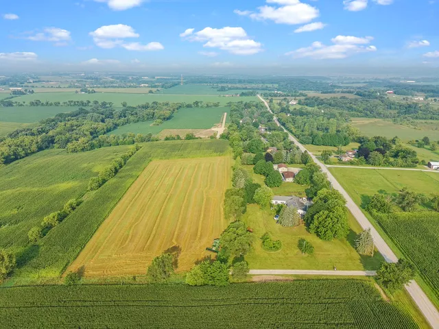 $294,900 | 5 Swoboda Road, East Troy, WI 53120