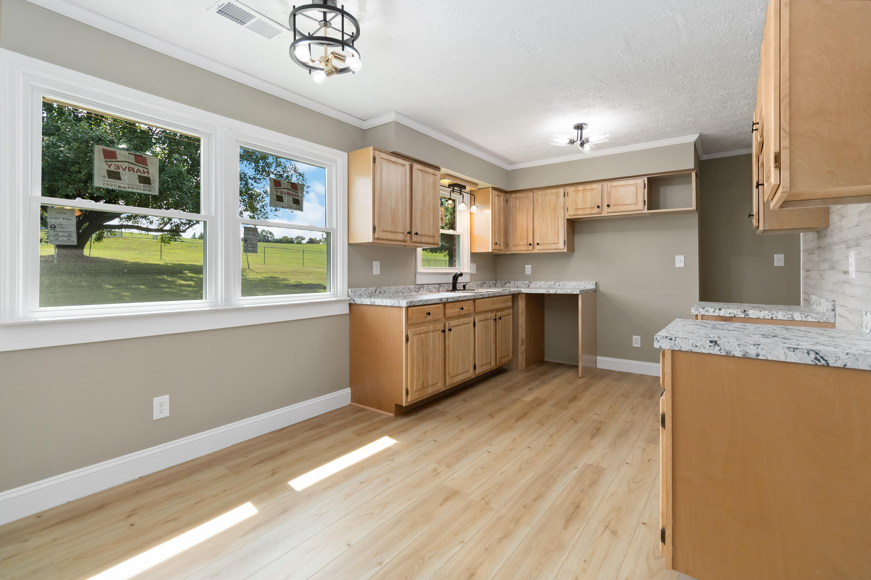 4492 Chestnut Grove Road Brodhead, KY 40409 - Photo 7 of 31 008