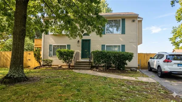 $499,000 | 200 Bend Street, Warwick, RI 02889