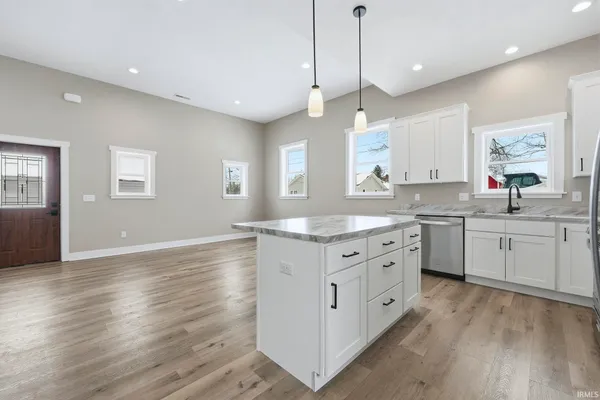 $379,900 | 13313 Illinois Street, Grabill, IN 46741