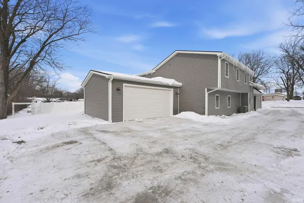$374,900 | 13313 Illinois Street, Grabill, IN 46741