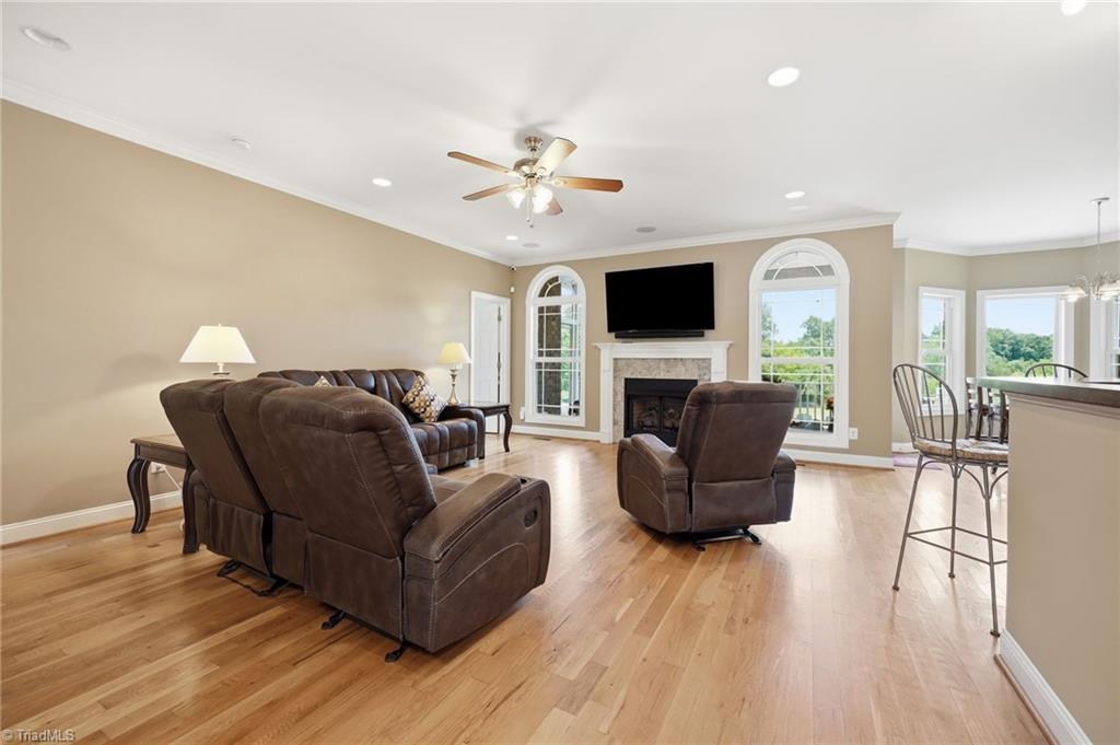 2335 Hohn Road High Point, NC 27263 - Photo 6 of 43