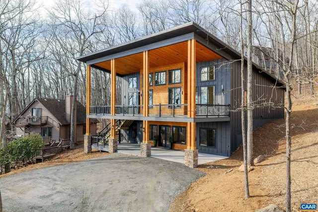 $995,000 | 48 Oak Lane, Roseland, VA 22967