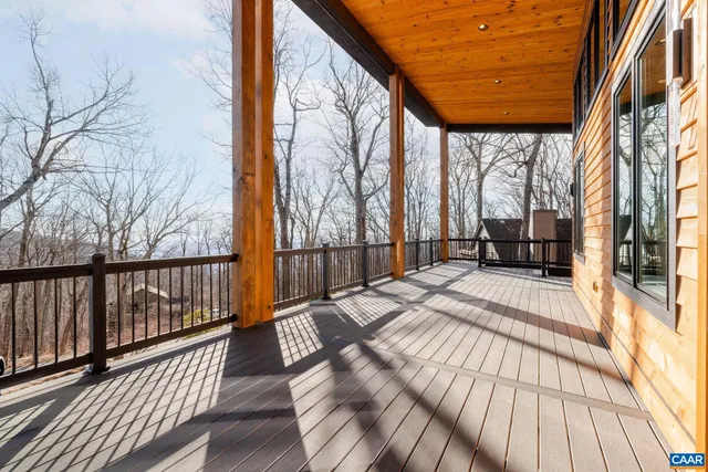 $995,000 | 48 Oak Lane, Roseland, VA 22967