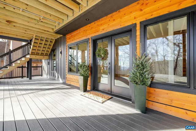 $995,000 | 48 Oak Lane, Roseland, VA 22967