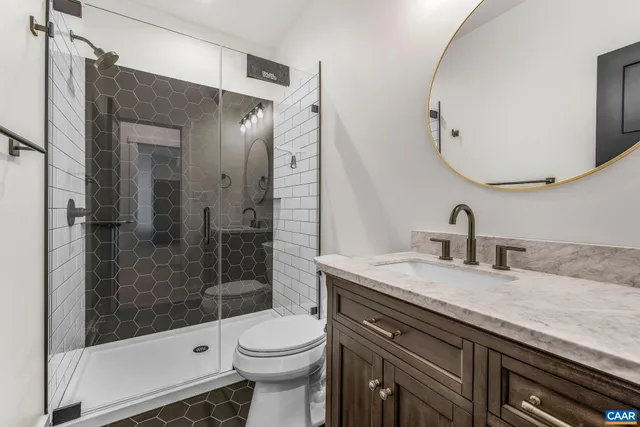 $995,000 | 48 Oak Lane, Roseland, VA 22967