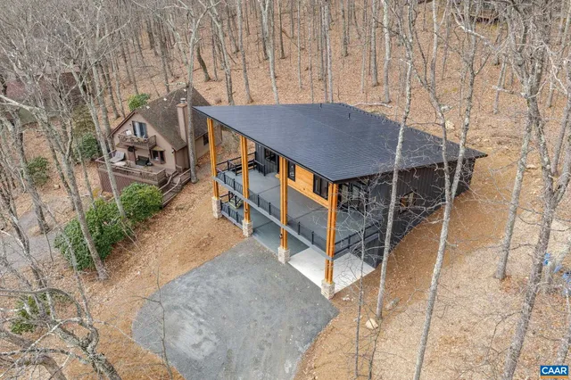 $995,000 | 48 Oak Lane, Roseland, VA 22967