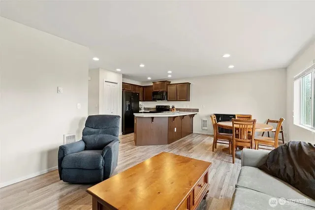 $2,998 | 1932 76th Avenue Southeast, Lake Stevens, WA 98258