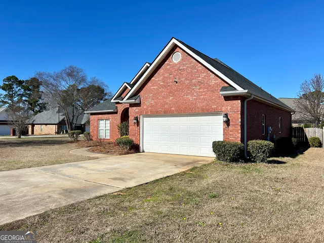 $335,000 | 234 Sedgebrooke Drive, Warner Robins, GA 31088