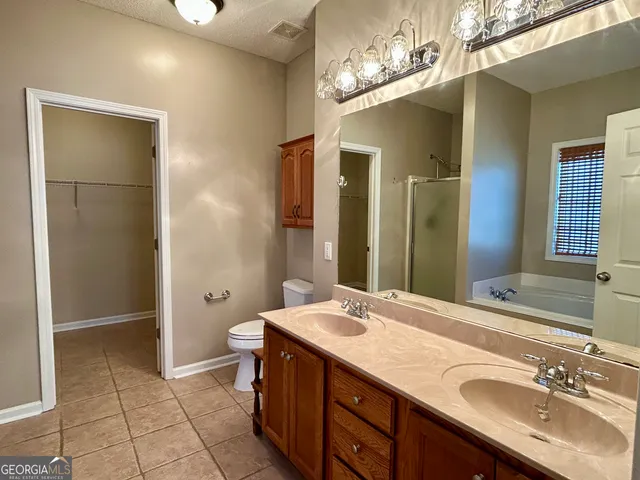 $335,000 | 234 Sedgebrooke Drive, Warner Robins, GA 31088