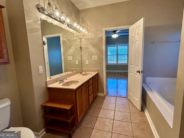 $335,000 | 234 Sedgebrooke Drive, Warner Robins, GA 31088