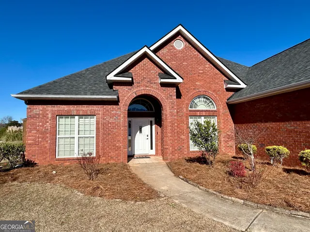 $335,000 | 234 Sedgebrooke Drive, Warner Robins, GA 31088