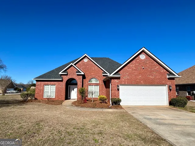 $335,000 | 234 Sedgebrooke Drive, Warner Robins, GA 31088